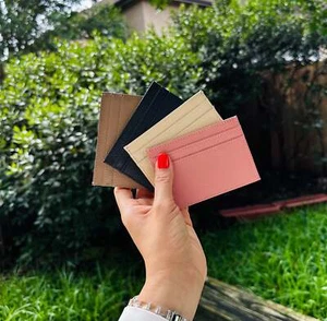 Lara Wallet - Picture 1 of 6