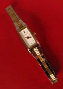 LOVELY CLASSIC DAINTY PULSAR WOMENS QUARTZ WATCH !! - Picture 1 of 1