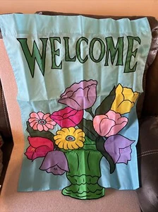 NOS Avon Springtime Welcome Outdoor Flag 26"W x 36"L Flowers 100% Nylon ~ G2 - Picture 1 of 4