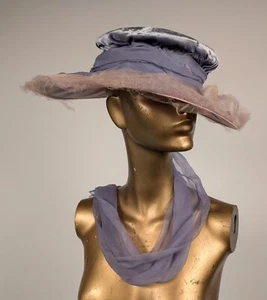 BEAUTIFUL EDWARDIAN PERIWINKLE SILK VELVET HAT W SILK CHIFFON - Picture 1 of 6