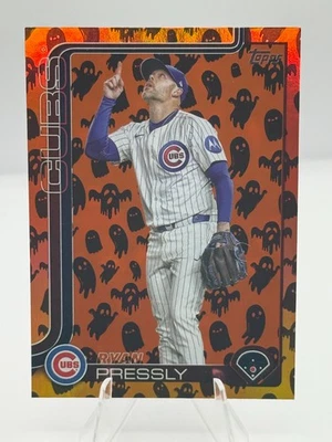 2025 Topps Update Holiday Ghosts Ryan Pressly - Image 1 of 2