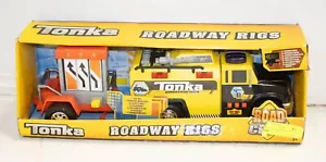 **NEW**Tonka**Truck Roadway Rigs**Fire Rescue**Hasbro 2011 - Picture 1 of 1