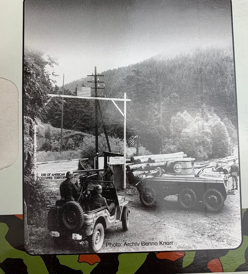 HO MiniTanks 851 US Army M8 Armored Car Military Police Jeep w/Sentry Box HO2101 - Image 1 of 4