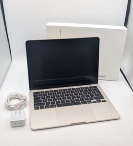 Apple 2022 MacBook Air 13.6" M2, 8GB RAM, 512GB SSD, Starlight - READ - Picture 1 of 13