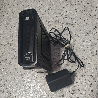 ARRIS SURFboard Model SB6121 Cable Modem *Fast Shipping* - Image 1 of 4