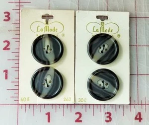 LA MODE VINTAGE BUTTONS 4 ROUND PLASTIC 1 1/8" #262 - Picture 1 of 1