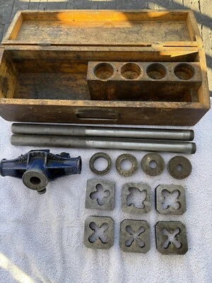 Vintage Craftsman Pipe Threader w/ Dies Original Wood Box - Image 1 of 4