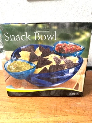 New Box of Three Green Tinted Thick Plastic Snack Bowl Set.  Free Shipping - Image 1 of 4