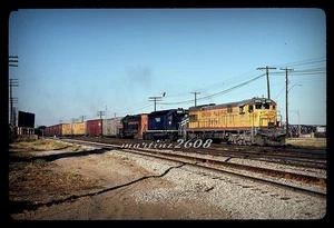 (W) ORIG TRAIN SLIDE-UNION PACIFIC (UP) 2856 ACTION - Picture 1 of 1