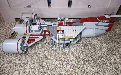 Lego 7964 Star Wars The Clone Wars Republic Frigate  - Image 1 of 4
