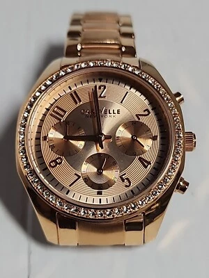 Relógio de pulso feminino Caravelle New York 44L117 ouro rosa aço inoxidável (41A) - Imagem 1 de 4