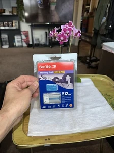 Sandisk 512 MB MemoryStick PRO Duo (SDMSPD-512-A10) New Sealed - Picture 1 of 2