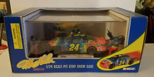 JEFF GORDON #24 1995 Pit Stop Show Case 1:24 scale  Racing Champions NASCAR