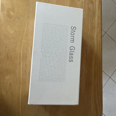 Barómetro predictor meteorológico siglo XIX Storm Glass con soporte en caja Foto 1 de 4