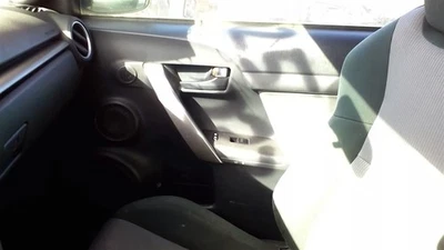 TC SCION  2014 Front Door Trim Panel 30307245 - Imagem 1 de 4