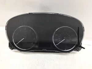 Cuadro de instrumentos velocímetro calibre 14-20 Mitsubishi Outlander 8100B902 - Imagen 1 de 3