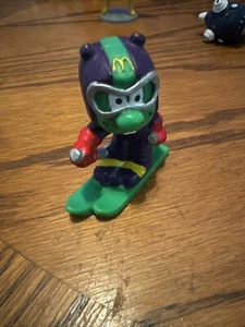 Vintage McDonalds ASTROSNIKS green space alien skiing PVC Figure 1983 BULLY - Picture 1 of 5