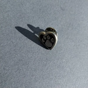 Heart Dog Paw Silver-Toned Lapel Hat Jacket Pin - Picture 1 of 2