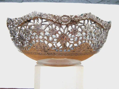 Antiguo cuenco de plata persa perseguido a mano 84 vintage marca del fabricante Foto 1 de 4