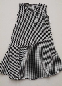 ERGE GIRL'S SIZE L BLACK & WHITE SLEEVELESS DRESS LIGHTWEIGHT RAYON NEW - Picture 1 of 6