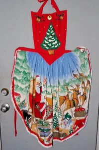 Ladies Graphic Print Santa Claus Christmas Apron EUC Bells Tree Reindeer - Picture 1 of 3