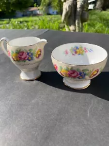 ROYAL STANDARD feine Knochen China Milchkännchen creme & offene Zuckerschüssel Brüssel Spitze - Bild 1 von 7