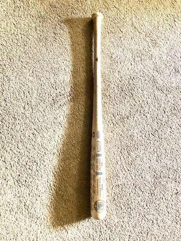 2004 Red Sox World Series signed bat Cover