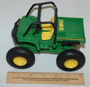 2010 ERTL JOH DEERE GATOR ATV W SOUND UNTESTED MISSING BATTERY COMPARTMENT COVER - Picture 1 of 6