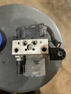 BMW 750i 2007 bomba de freno ABS antibloqueo fabricante de equipos originales Foto 1 de 4