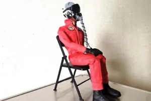 Figura de piloto 1/6 roja 1:6 para avión de combate RC turbina jet Skymaster BVM CARF - Imagen 1 de 8