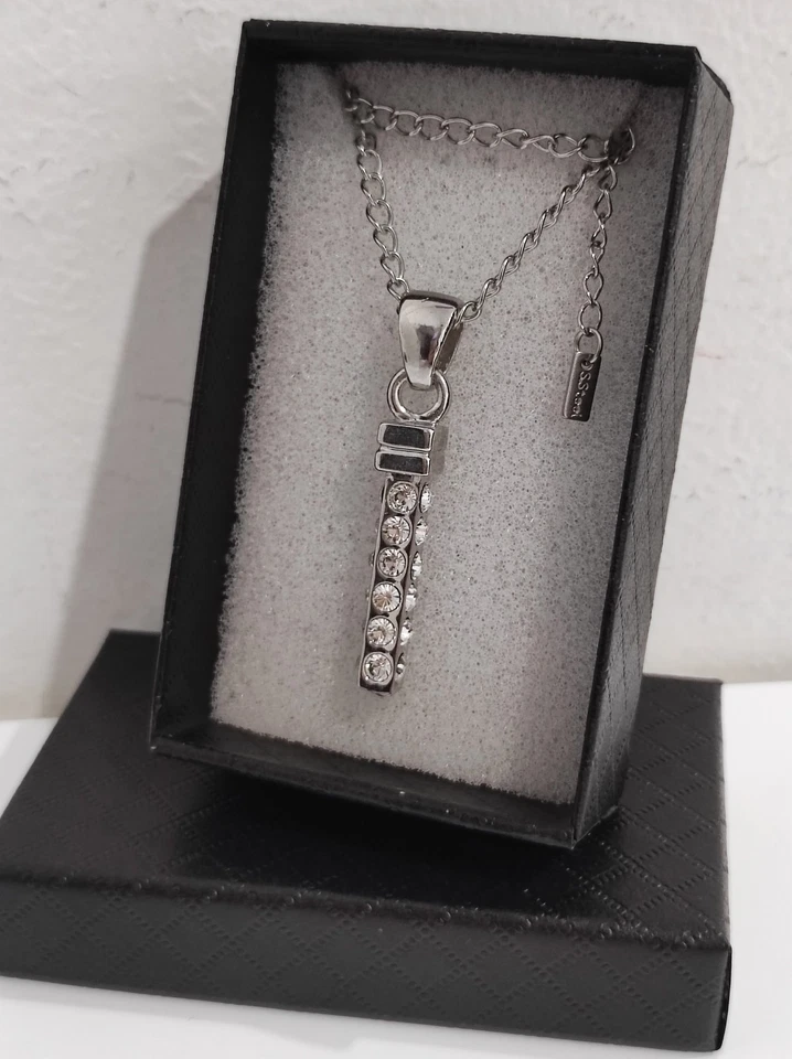 Collana donna uomo con Ciondolo pendente e strass catena in acciaio - Immagine 1 di 4