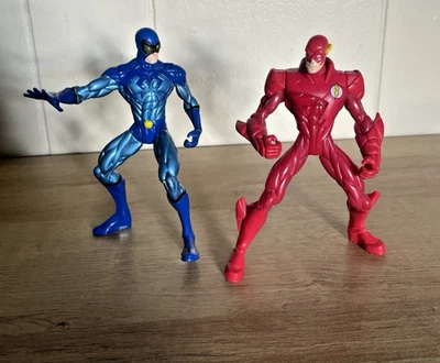 Figuras de acción DC Super Heroes The Flash & Blue Beetle (sueltas) Hasbro 1999 Foto 1 de 4
