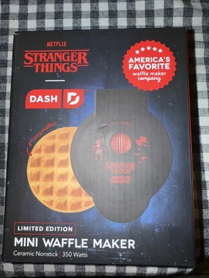 STRANGER THINGS MINI WAFFLE MAKER NETFLIX X DASH WAFFLE MAKER BRAND NEW