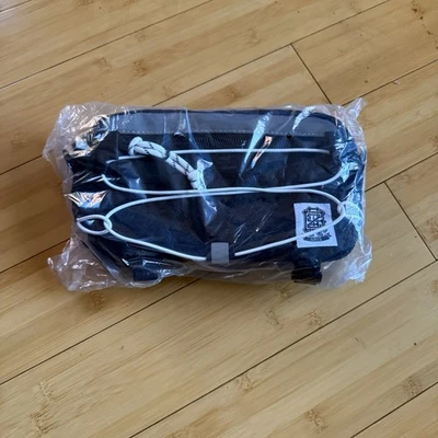 GRIZ BLACK AND WHITE CROSSBODY BAG RECONNECT SEVEN STARS *BRAND NEW* - Image 1 of 2