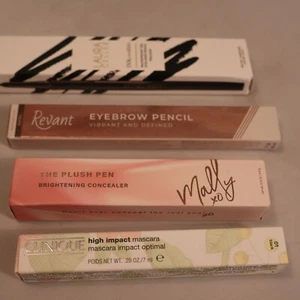 Collezione trucco misto - Clinique, Revant, Geller, Molly - vendita al dettaglio oltre $ 80 - Foto 1 di 5
