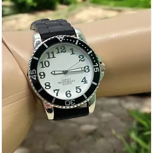 Moderne schwarze Silikonuhr Unisex Quarz wasserdicht silberfarben - Bild 1 von 8
