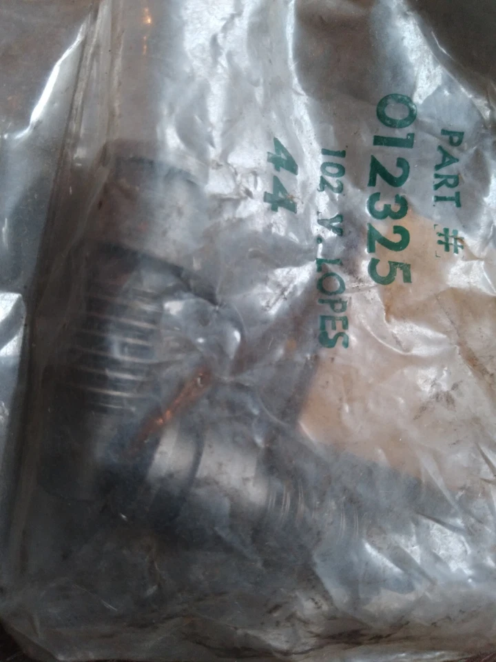 New 2 Pack of OEM Jake Brake Screw for Mack Jacobs 012325 - Image 1 of 1