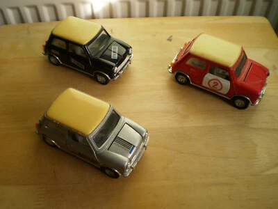 X3 VINTAGE 1/24 DIECAST TAI CHEONG TOYS MINI COOPERS WITH OPENING DOORS/BONNET - Image 1 of 4