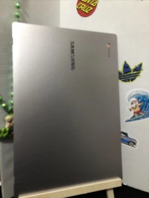 Samsung Chromebook XE350XBA pantalla rota para piezas solo como está #B Foto 1 de 4