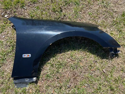 Infiniti M45 2006 2007 guardabarros derecho lado pasajero Foto 1 de 4