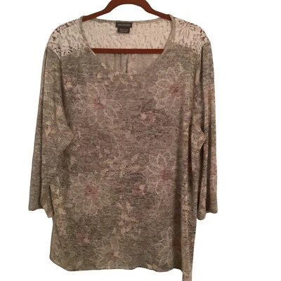 Van Heusen Womens Size XXL 3/4 Sleeve Floral Lace Trim Pullover Top - Image 1 of 4