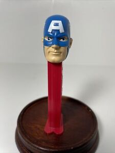 Barre rouge Pez Captain America avec aile peinte design sur casque