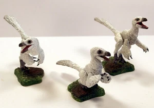 Raptor Nestlings en Blanco 1:6 Dinosaurio Bestias del Mesozoico Velociraptor Bebé - Imagen 1 de 1
