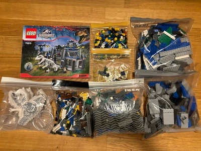 LEGO Jurassic World: Ausbruch des Indominus Rex (75919) Vollständig - Bild 1 von 4