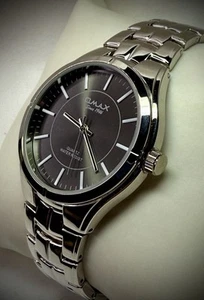 QMAX HBJ824 Uhr - neue Batterie - Herren, Damen oder alle dazwischen! " - Bild 1 von 8