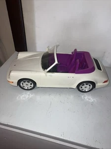 Vintage Mattel 1991 weiß Barbie Porsche 911 Carrera 21" nur fehlende Türgriffe - Bild 1 von 7