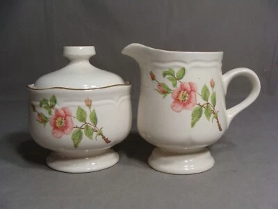 1 crema y azucarero SANGO con tapa en flor rosa patrón #3464, Corea Foto 1 de 4