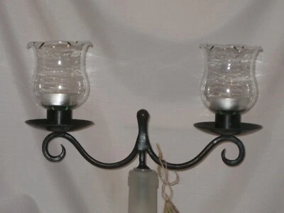 Candelabro para botella de vino desplazado para velas de té, votivas o cónicas  Foto 1 de 4