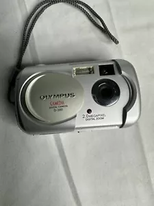 Olympus #D-390 Digital Camera - UNTESTED / Powers On No Other Testing Was Done - Picture 1 of 10