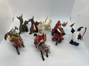 Papo & Schleich rote mittelalterliche Ritter & Pferd (Drache) Figuren - 10 Lot #93 - Bild 1 von 9
